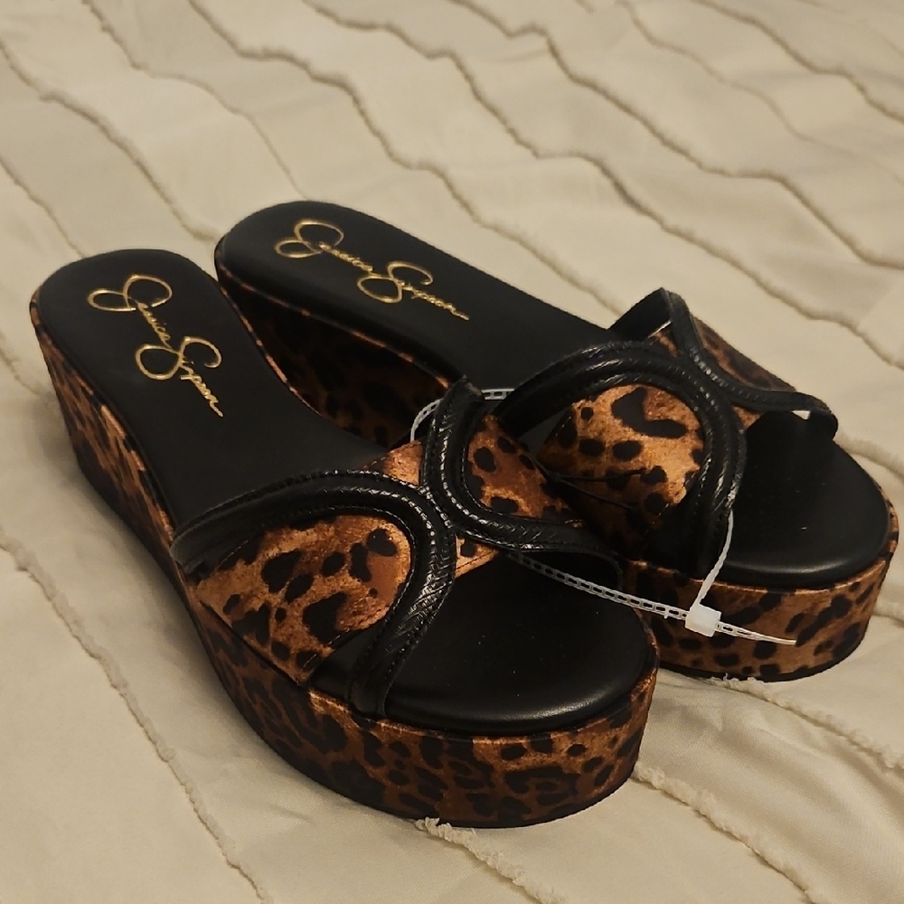 Jessica Simpson Brown and Black Leopard Platform Sandals NEW
